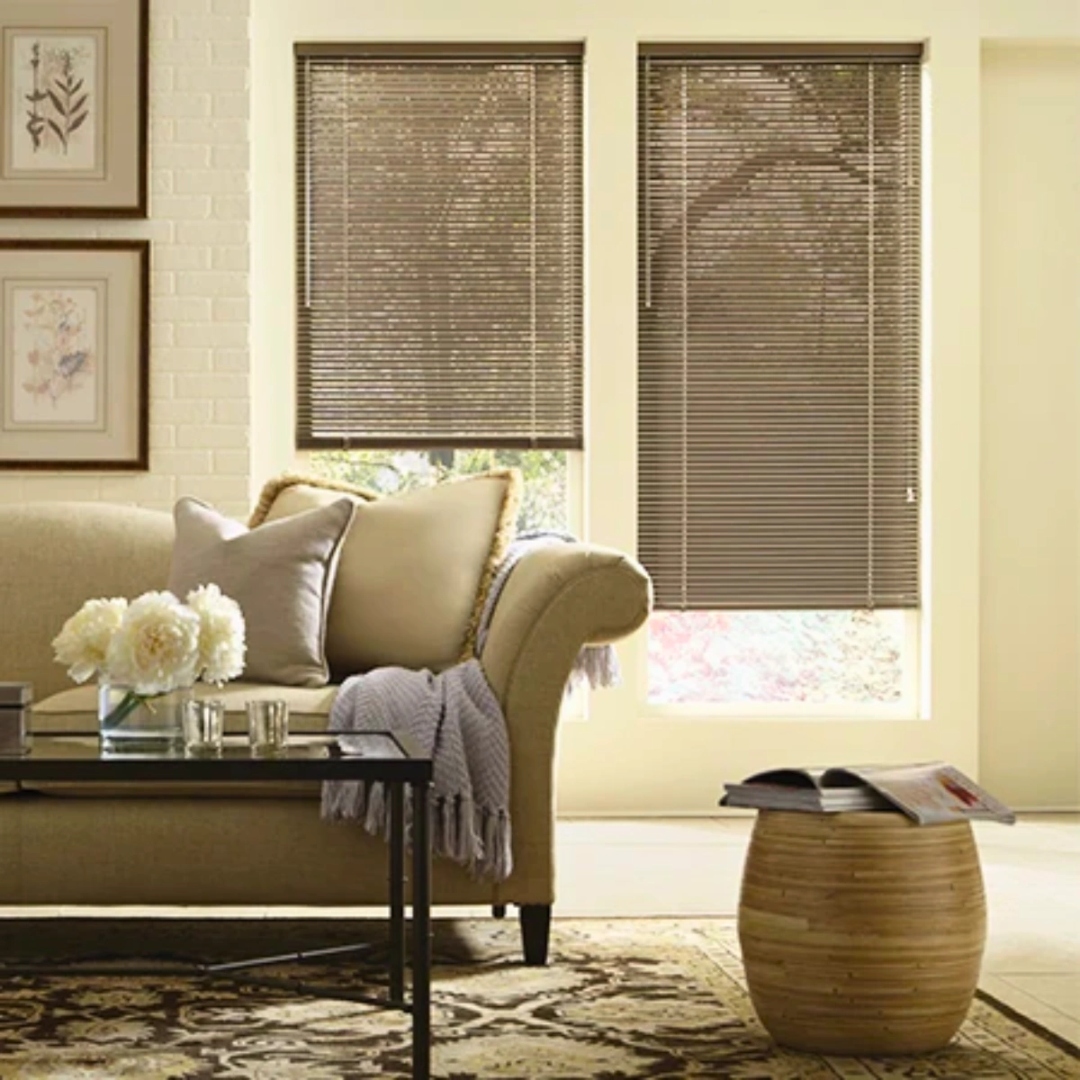 Stylish aluminium venetian blinds installed in a villa common room and hall in Kerala